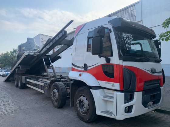 2014 Ford CARGO 2429 8X4