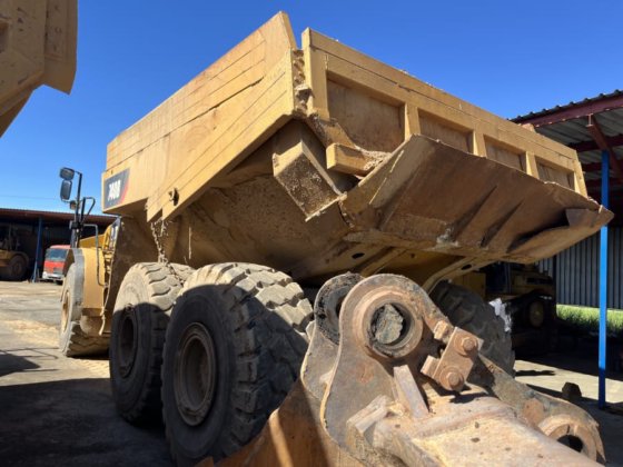 2013 Caterpillar 740B