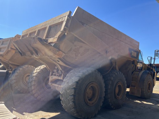 2013 Caterpillar 740B