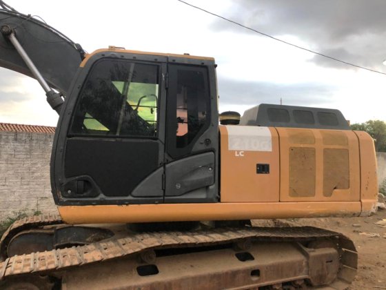 2015 John Deere 210G