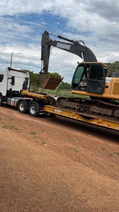 2015 John Deere 210G