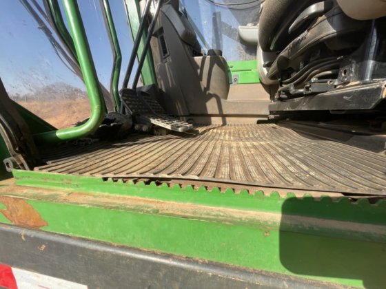 2021 John Deere 2144G