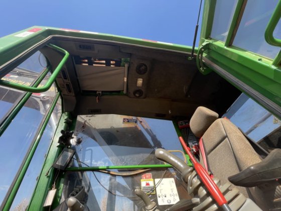 2021 John Deere 2144G