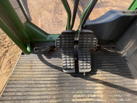 2021 John Deere 2144G