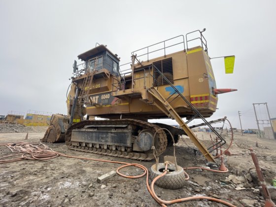 2013 Caterpillar 6040FS