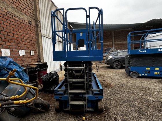 2018 Genie GS4047