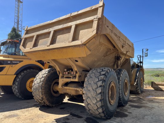 2013 Caterpillar 740B