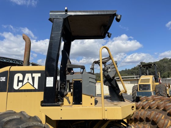 2010 Caterpillar CP533E