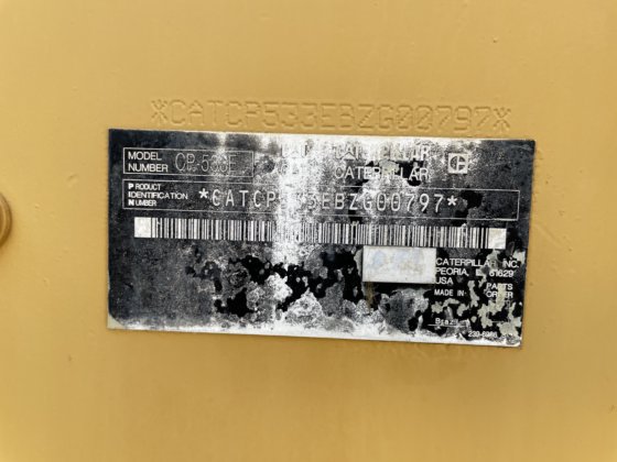 2010 Caterpillar CP533E