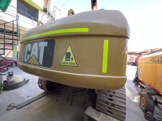 2007 Caterpillar 330CLME