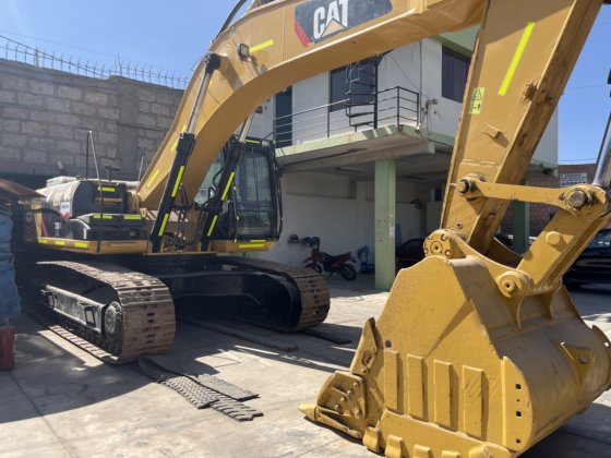 2007 Caterpillar 330CLME