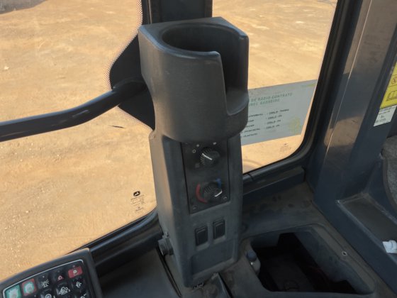 2016 John Deere 644K