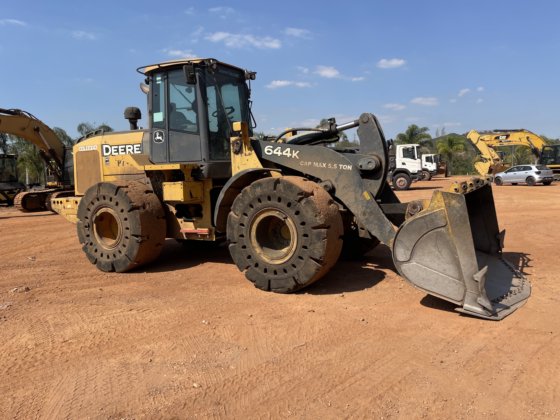 2016 John Deere 644K