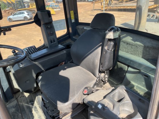 2016 John Deere 644K