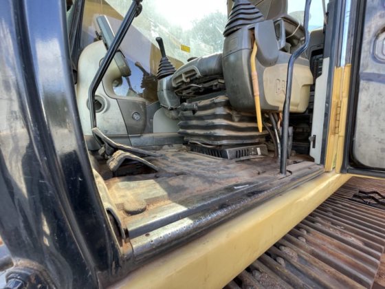 2008 Caterpillar 330DL