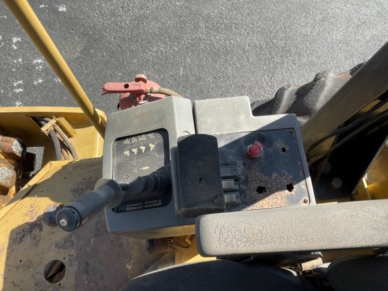 2010 Caterpillar CP533E