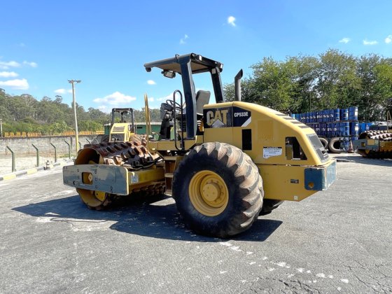 2010 Caterpillar CP533E