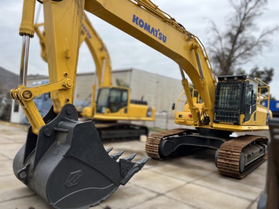 2018 Komatsu PC450LC-8