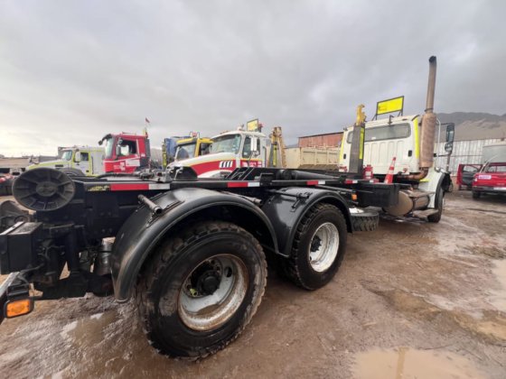 2015 Freightliner M2 112