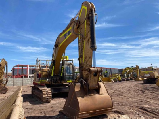 2017 Caterpillar 349D2L