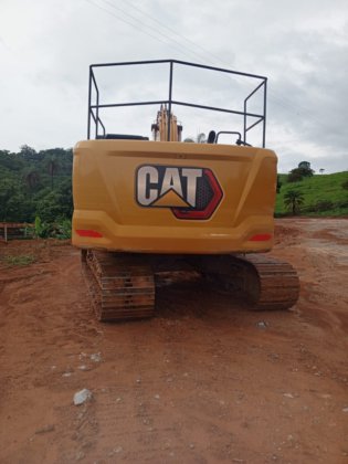 2022 Caterpillar 320