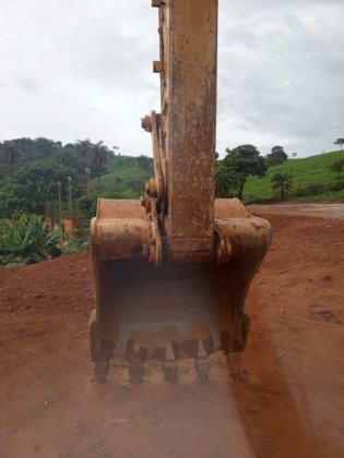 2022 Caterpillar 320