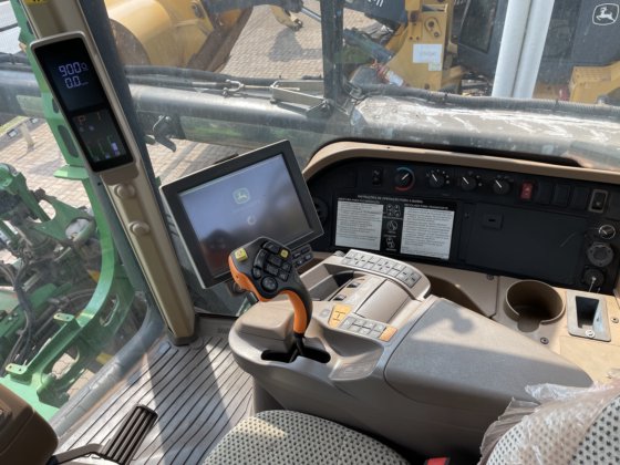 2022 John Deere M4030