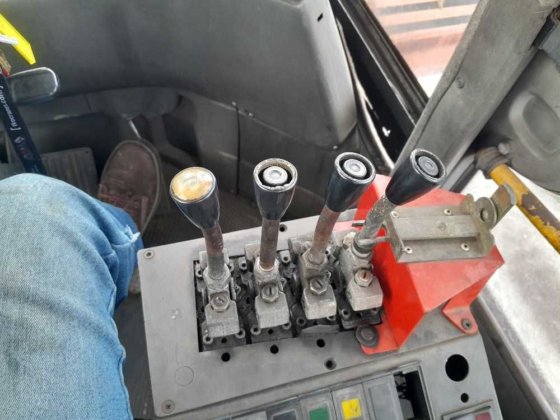 2012 Kalmar DCF450-12