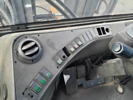 2012 Kalmar DCF450-12