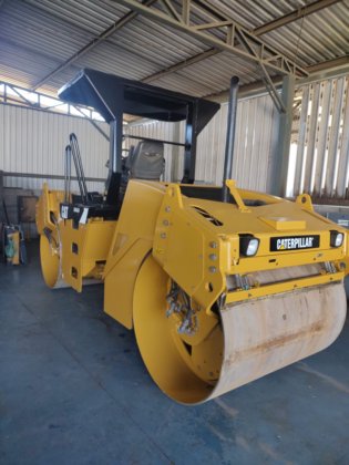 2011 Caterpillar CB534D