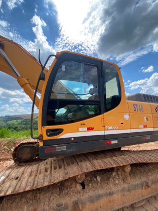 2014 Hyundai R330C-9