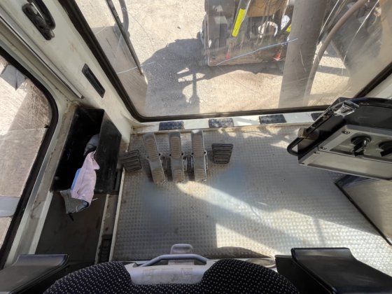 2019 Caterpillar 6040FS