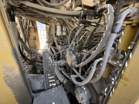 2019 Caterpillar 6040FS