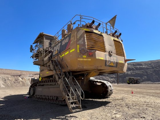 2019 Caterpillar 6040FS