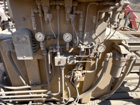 2019 Caterpillar 6040FS