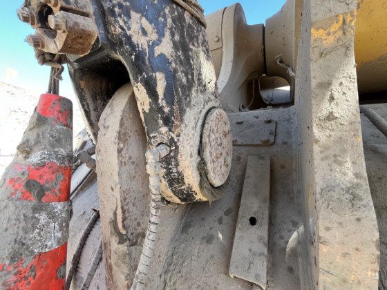 2019 Caterpillar 6040FS