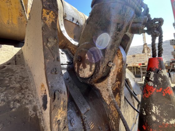 2019 Caterpillar 6040FS