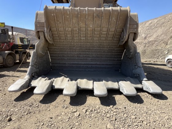 2019 Caterpillar 6040FS