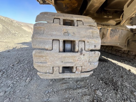 2019 Caterpillar 6040FS