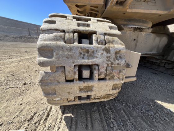 2019 Caterpillar 6040FS