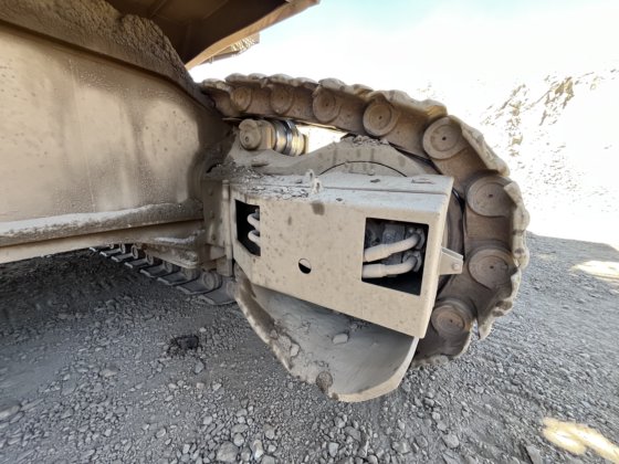 2019 Caterpillar 6040FS
