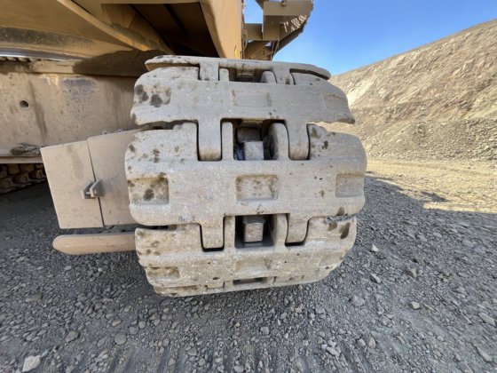 2019 Caterpillar 6040FS