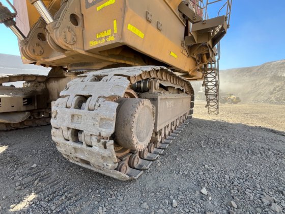 2019 Caterpillar 6040FS