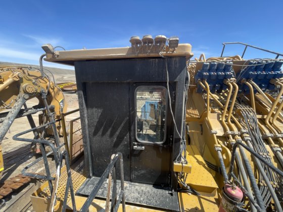 2013 Caterpillar 6040FS