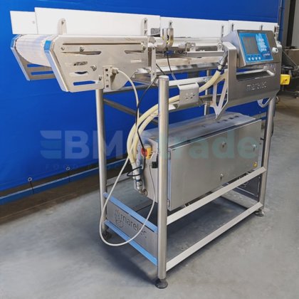 配备马雷利克 M1-F10 比例尺的 2020 运输车