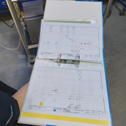 配备马雷利克 M1-F10 比例尺的 2020 运输车