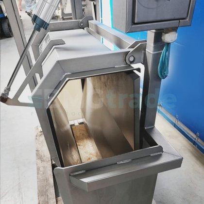 NIRO-TECH 猪用震耳欲聋箱