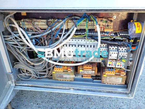 マルチバックベルト包装機 B890