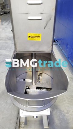 配备 Kromel 产品粉碎机的螺旋输送机