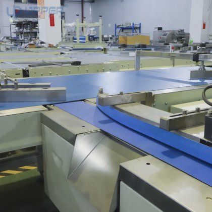 Upper Automatic Flat Belt Conveyor Express Sorting Line Aluminum ...